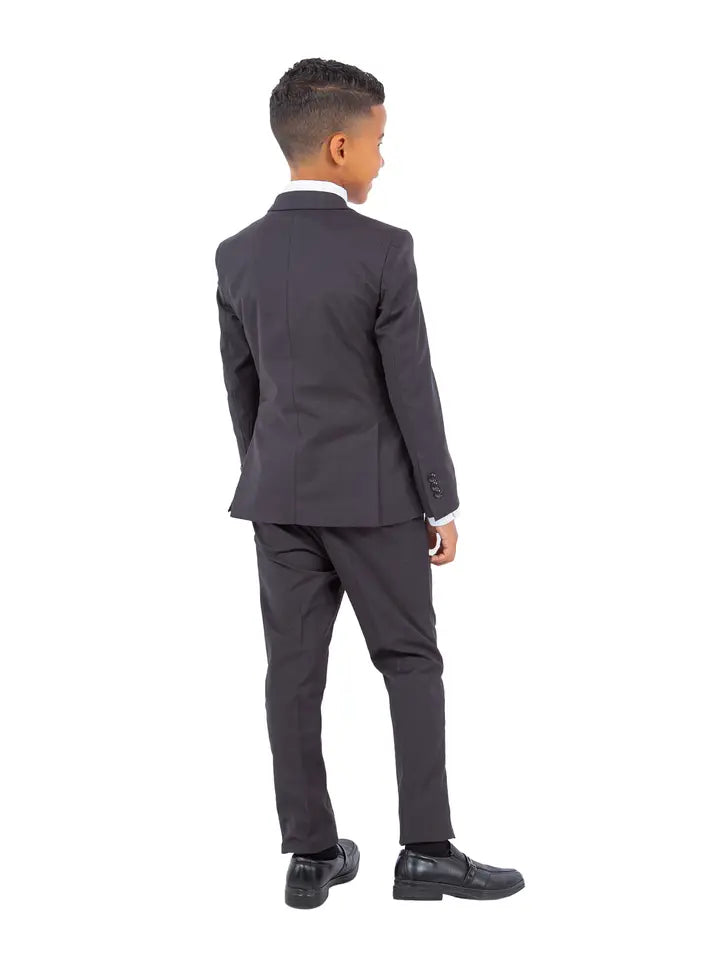 Boys Perry Ellis 5 Piece Slim Fit Suit. Includes Jacket, Pants, Vest, Tie and Collar Shirt